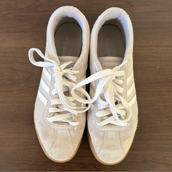 Adidas Suede Women's Sneakers Beige Striped Casual Streetwear - Picture 2 of 11